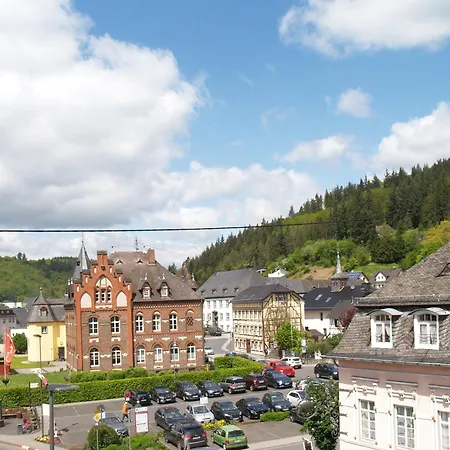 Ferienwohnung Ganzes Haus, Zentrale Lage Adenau Nuerburgring Exterior foto