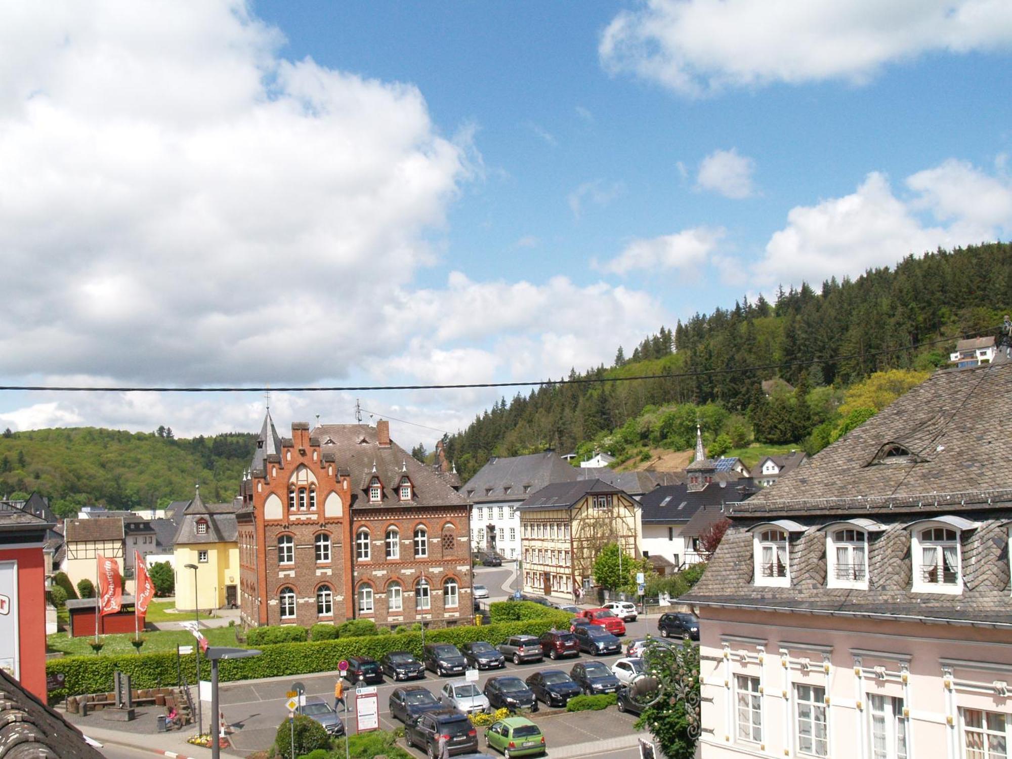 Apartment Ganzes Haus, Zentrale Lage Nuerburgring *